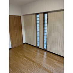 Merciのサムネイル