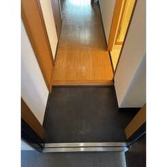 Merciのサムネイル