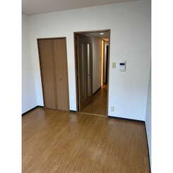 Merciのサムネイル