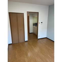 Merciのサムネイル