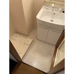 Merciのサムネイル