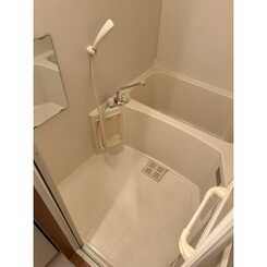 Merciのサムネイル