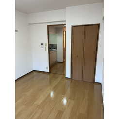 Merciのサムネイル