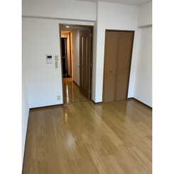 Merciのサムネイル