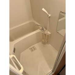 Merciのサムネイル