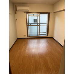 Merciのサムネイル