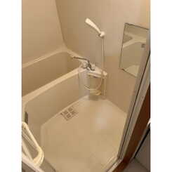 Merciのサムネイル