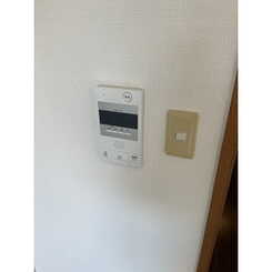 Merciのサムネイル