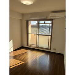 Merciのサムネイル