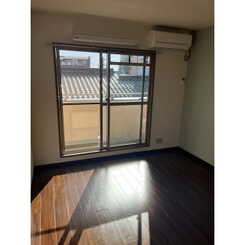 Merciのサムネイル