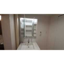 中山五月台住宅17号棟のサムネイル