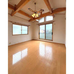 留ヶ谷小野貸家のサムネイル