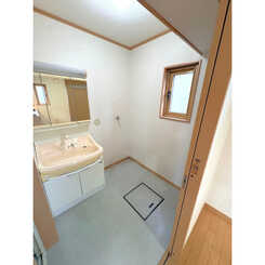 留ヶ谷小野貸家のサムネイル