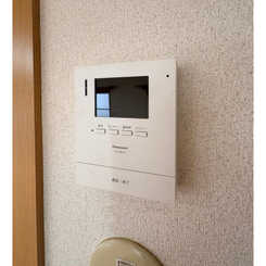 留ヶ谷小野貸家のサムネイル