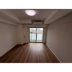 プレール・ドゥーク横濱子安のサムネイル