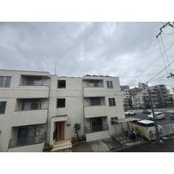 Amour Ville江坂のサムネイル